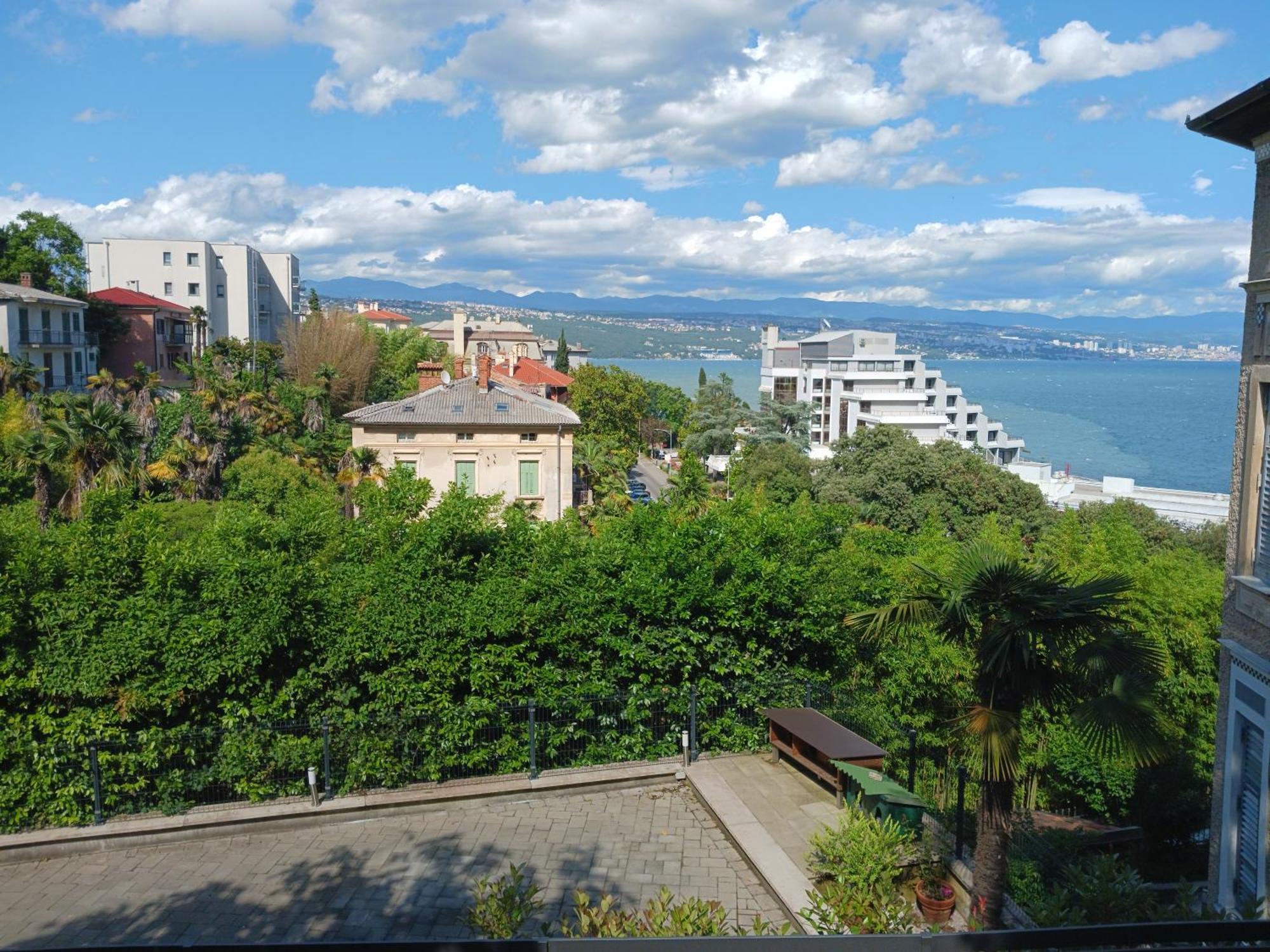 Studio Luna Apartment Opatija Exterior photo